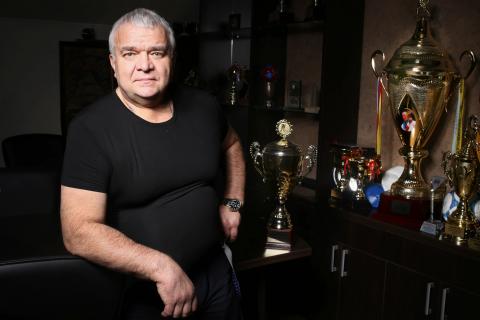 Виктор Голубев хотел бы развивать в ДЮСШ «Авангард» баскетбол, волейбол и футбол