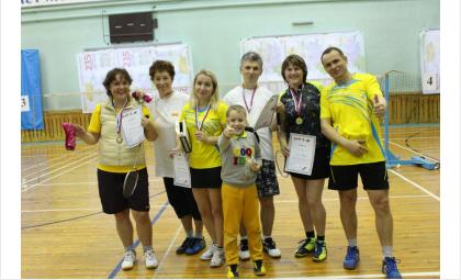 Бердчанки одержали уверенную победу в игре в бадминтон в Барнауле