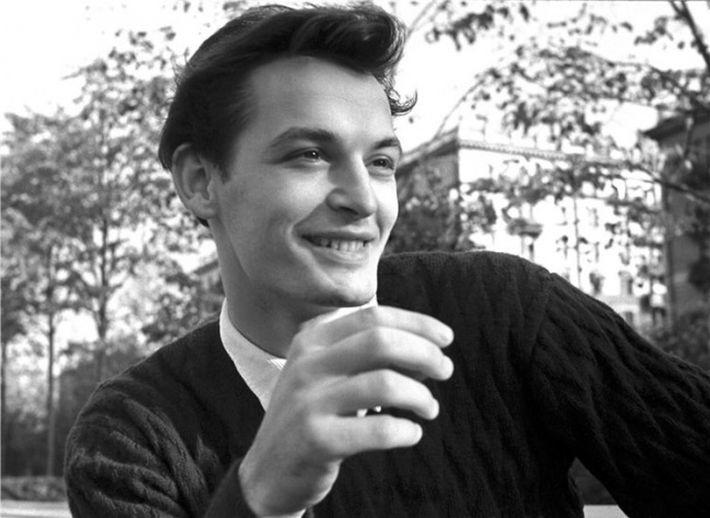 20 самых красивых советских актеров